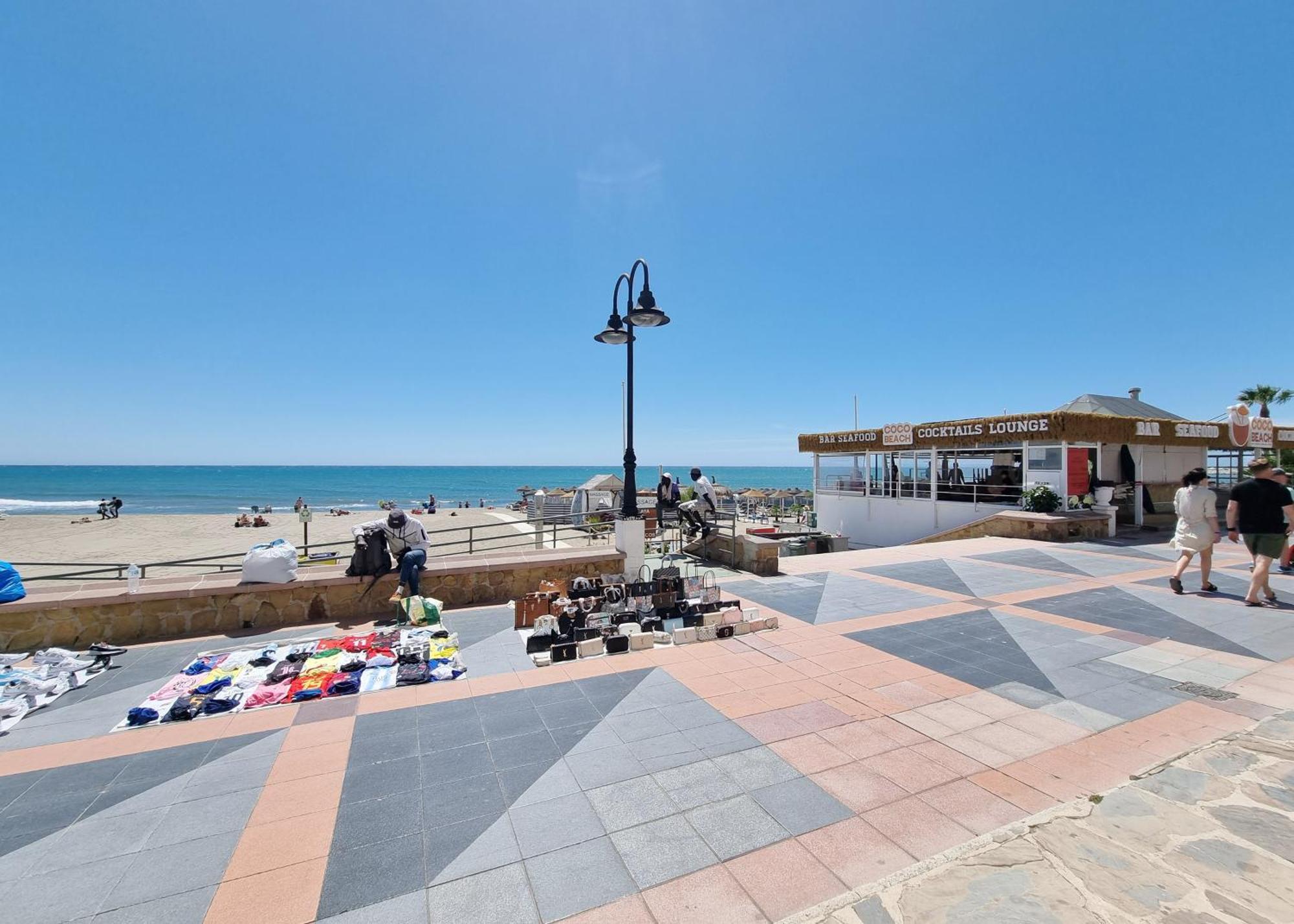 Tinoko Apartament In La Carihuela Beach Торемолинос Екстериор снимка