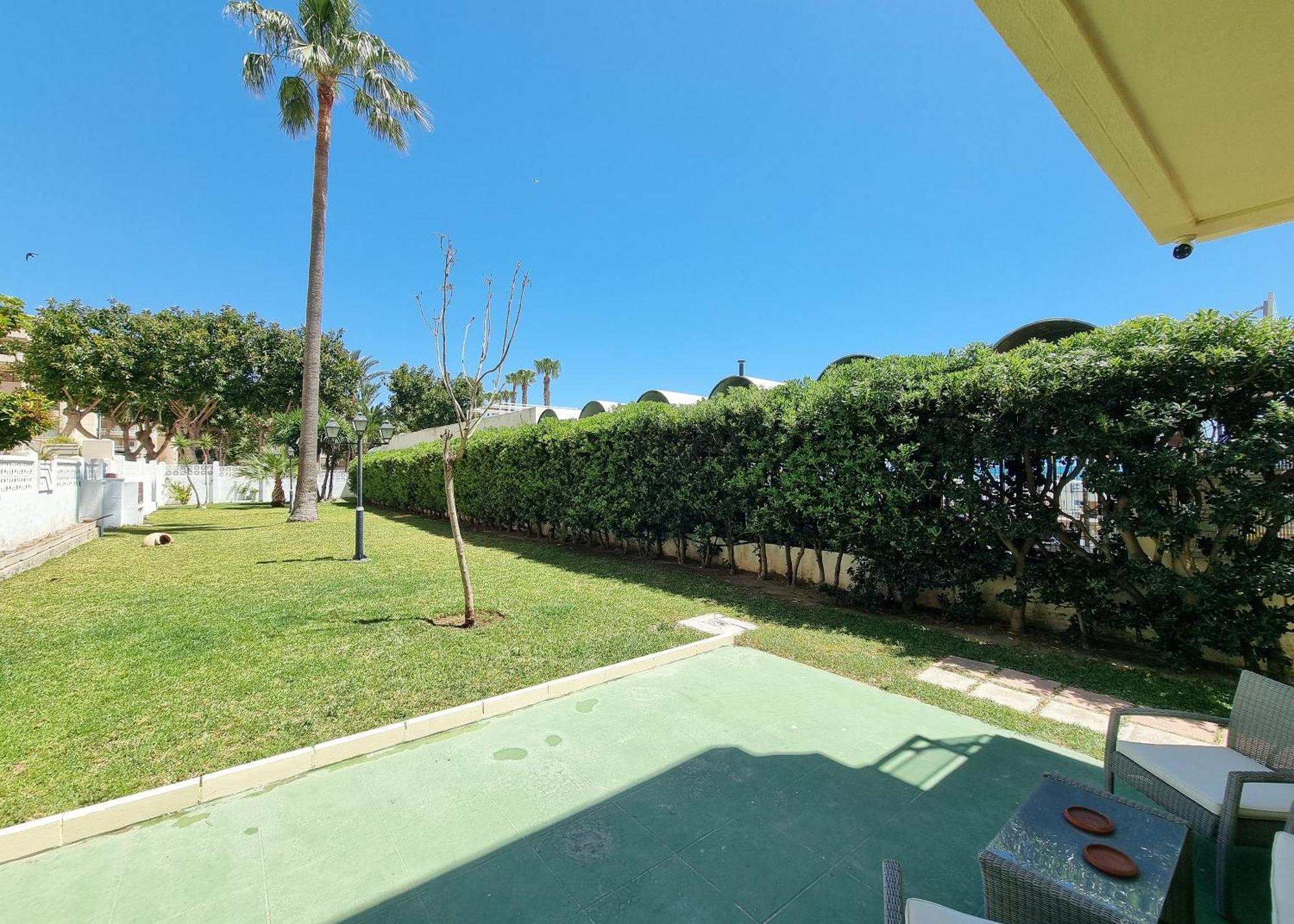 Tinoko Apartament In La Carihuela Beach Торемолинос Екстериор снимка